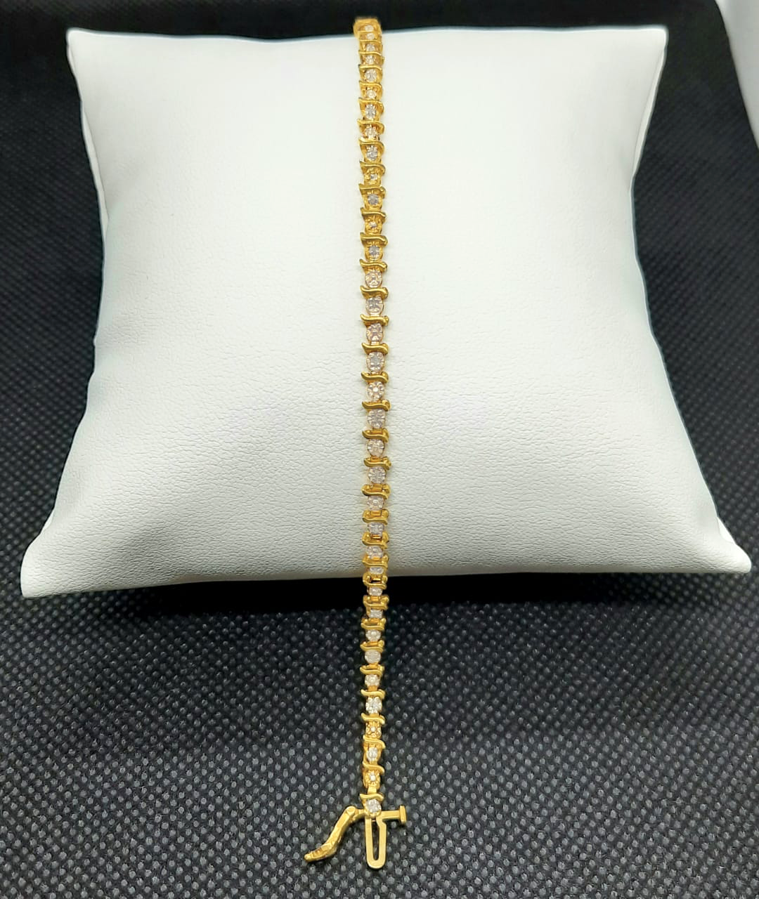 Gold Ladie Hand Band